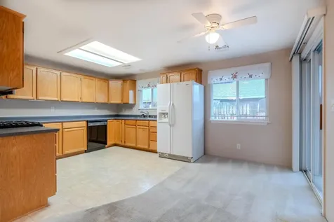 1483 S Oakdale Avenue Medford OR 97501