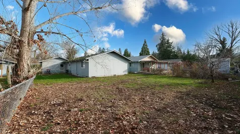 1840 Kings Highway Medford OR 97501