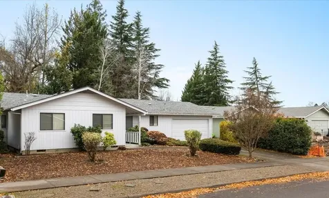 2994 Seckel Street Medford OR 97504