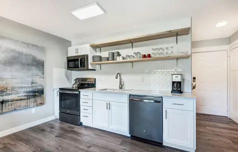 1565 NW Wall Street Bend OR 97703