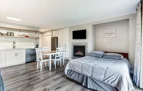 1565 NW Wall Street Bend OR 97703