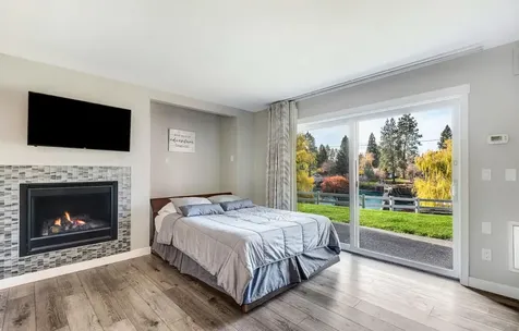 1565 NW Wall Street Bend OR 97703