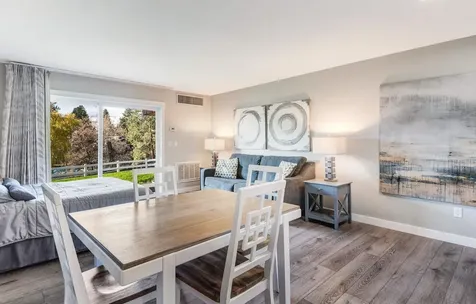 1565 NW Wall Street Bend OR 97703
