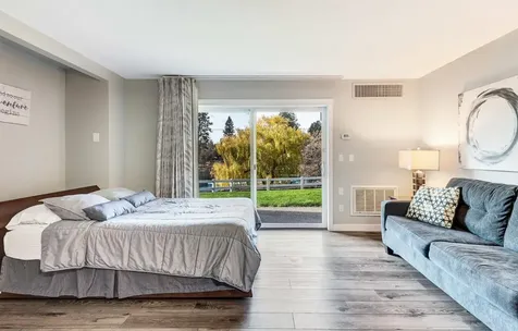 1565 NW Wall Street Bend OR 97703