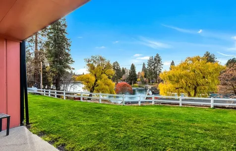 1565 NW Wall Street Bend OR 97703