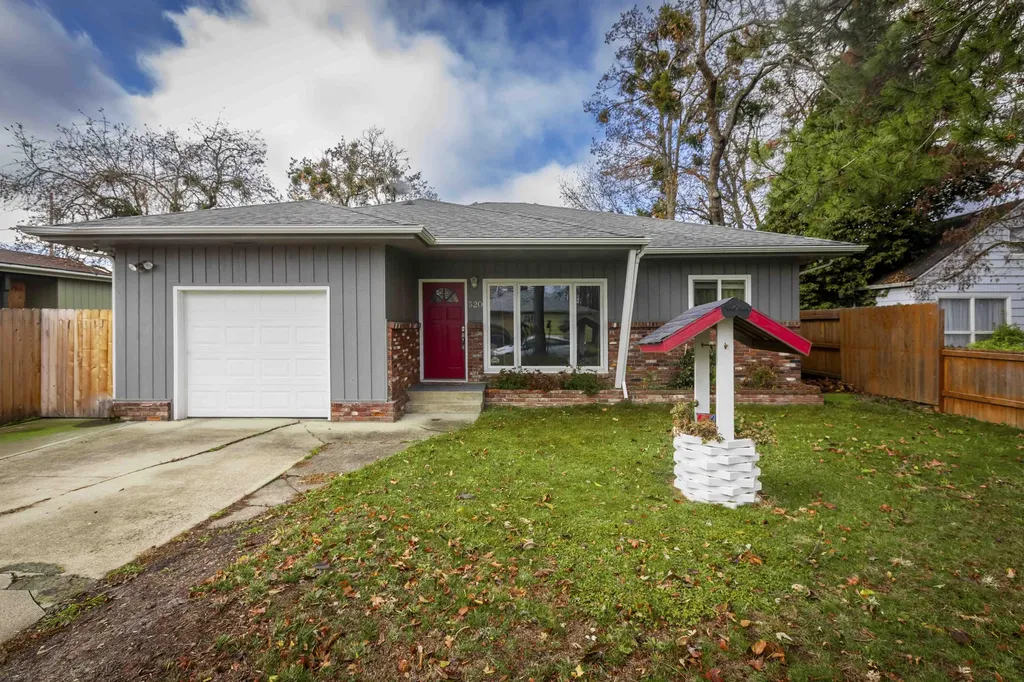 520 Benson Street Medford OR 97501