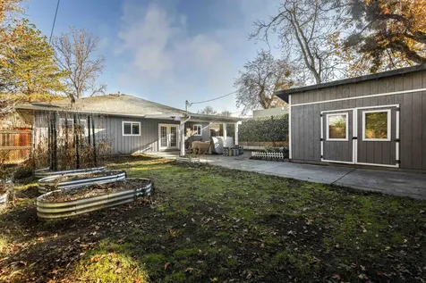 520 Benson Street Medford OR 97501