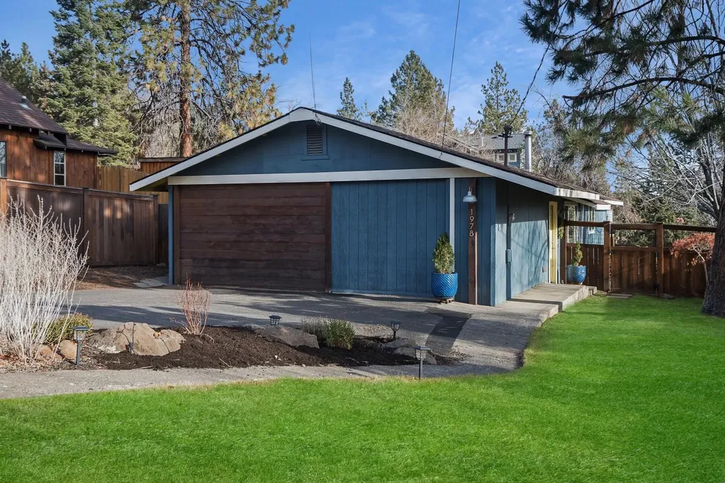 1978 NW Awbrey Road Bend OR 97703