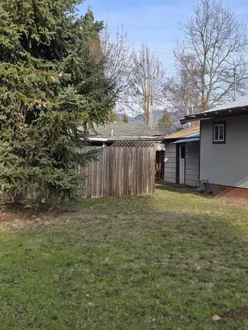 1361 Fruitdale Drive Grants Pass OR 97527