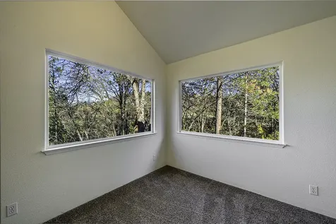 551 Grandview Drive Ashland OR 97520