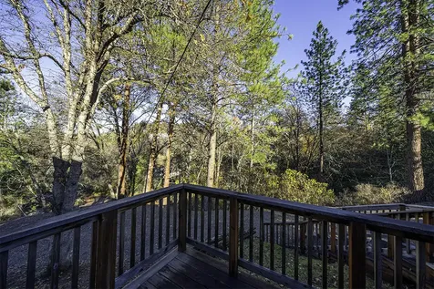 551 Grandview Drive Ashland OR 97520