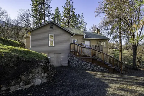 551 Grandview Drive Ashland OR 97520