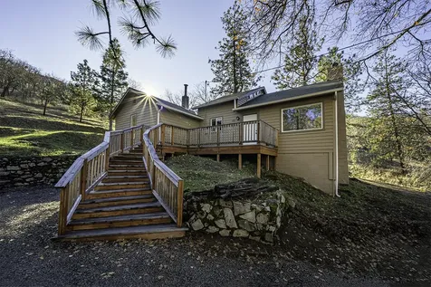 551 Grandview Drive Ashland OR 97520
