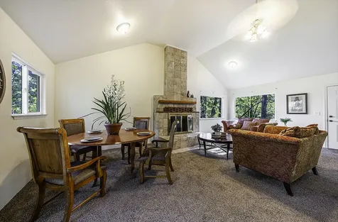 551 Grandview Drive Ashland OR 97520