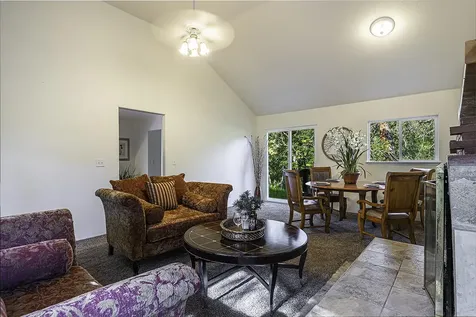 551 Grandview Drive Ashland OR 97520