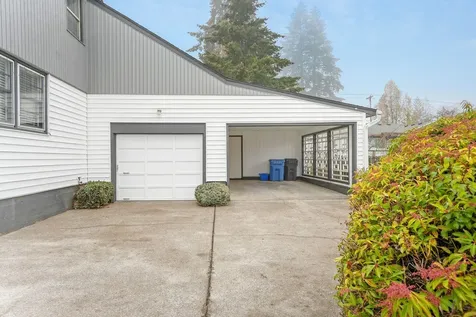 880 Spears Avenue SE Salem OR 97302