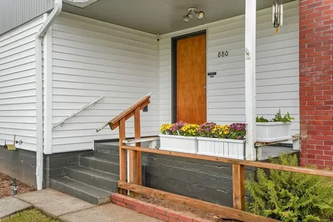 880 Spears Avenue SE Salem OR 97302