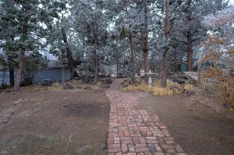 1849 SW Canyon Drive Redmond OR 97756