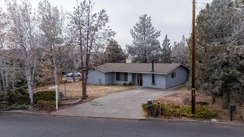 1849 SW Canyon Drive Redmond OR 97756