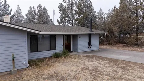 1849 SW Canyon Drive Redmond OR 97756