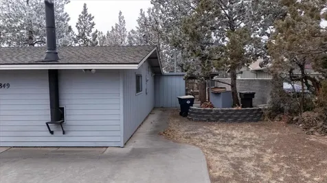 1849 SW Canyon Drive Redmond OR 97756