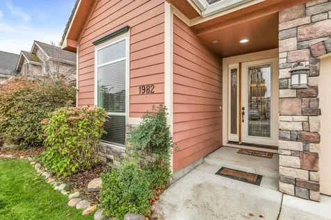 1982 Jeremy Street Central Point OR 97502