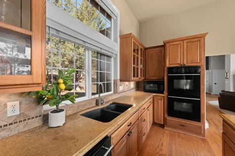 1293 NW Promontory Drive Bend OR 97703