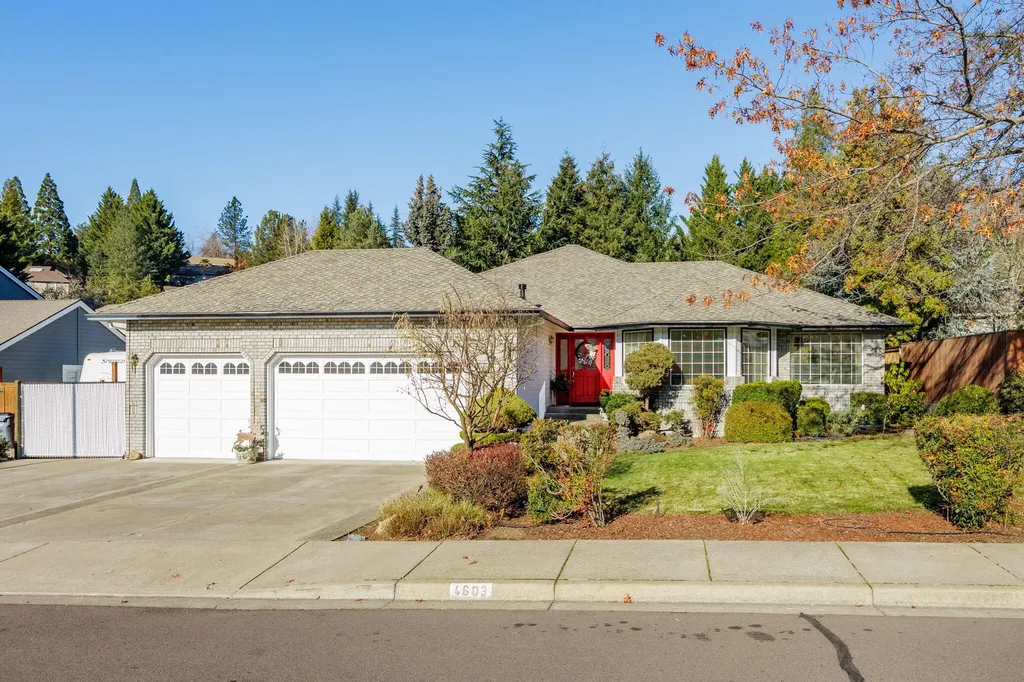 4603 Eagle Trace Drive Medford OR 97504
