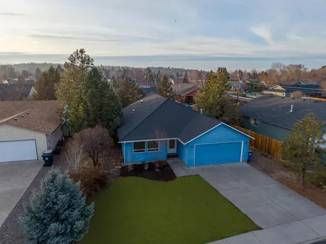 2929 SW 24th Court Redmond OR 97756