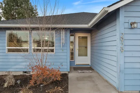 2929 SW 24th Court Redmond OR 97756