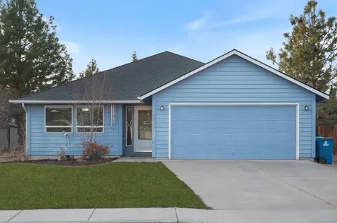 2929 SW 24th Court Redmond OR 97756