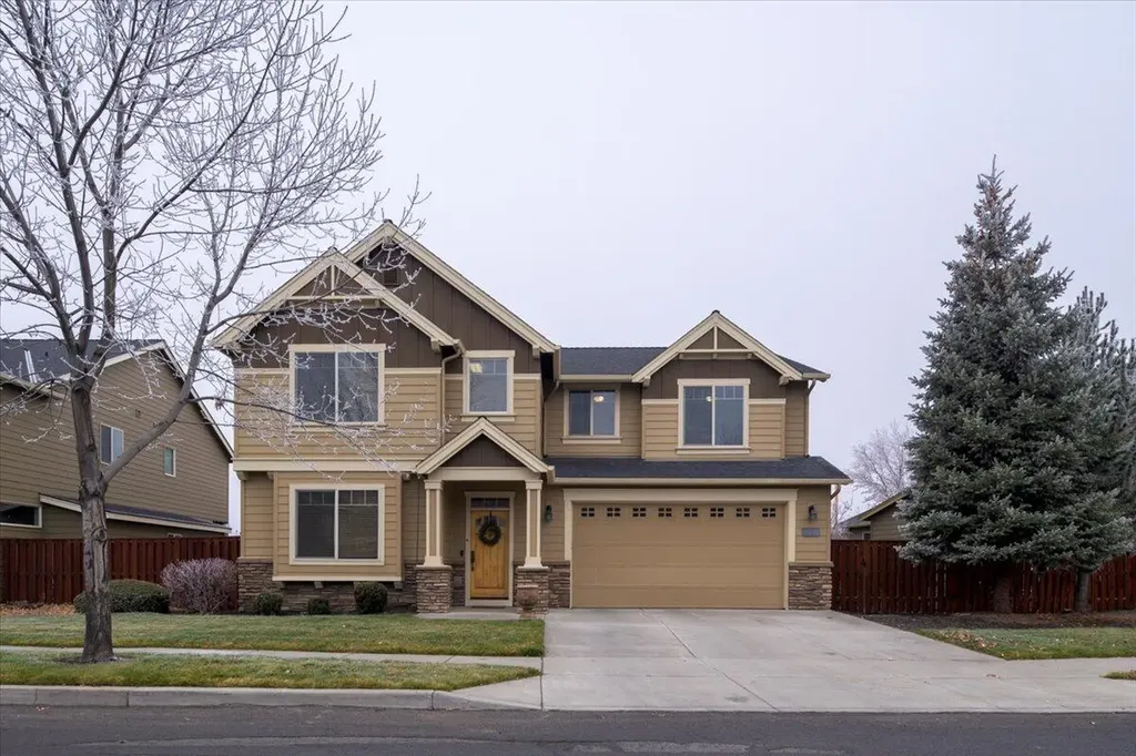 787 NW 28th Street Redmond OR 97756