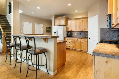 787 NW 28th Street Redmond OR 97756