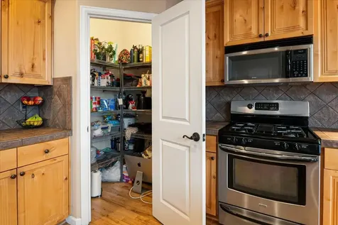 787 NW 28th Street Redmond OR 97756