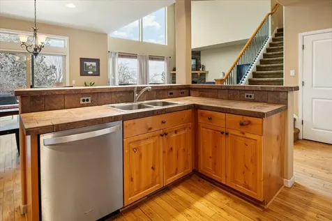 787 NW 28th Street Redmond OR 97756
