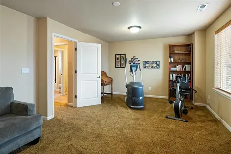 787 NW 28th Street Redmond OR 97756