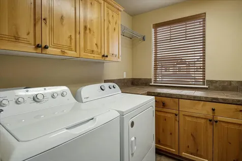 787 NW 28th Street Redmond OR 97756