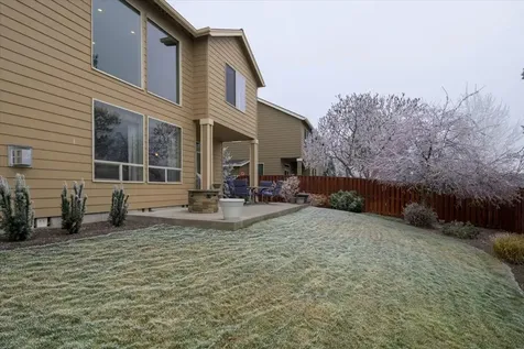 787 NW 28th Street Redmond OR 97756