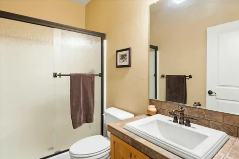 787 NW 28th Street Redmond OR 97756