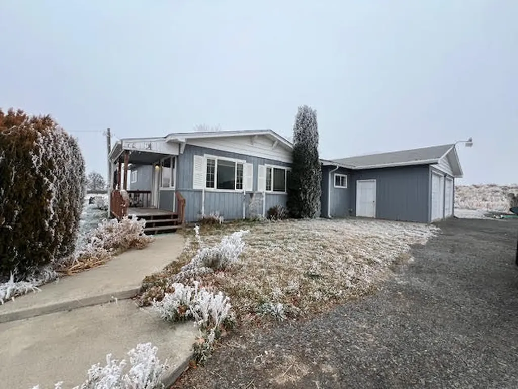 1691 SW Jericho Lane Culver OR 97734