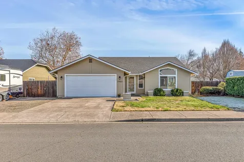 2465 Temple Drive Medford OR 97504