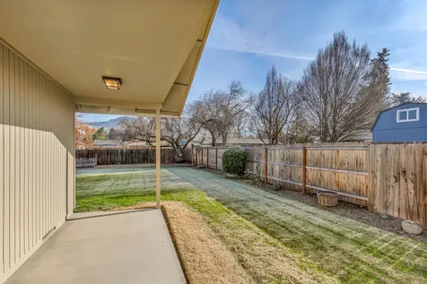 2465 Temple Drive Medford OR 97504