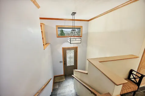 1482 Lilac Circle Ashland OR 97520