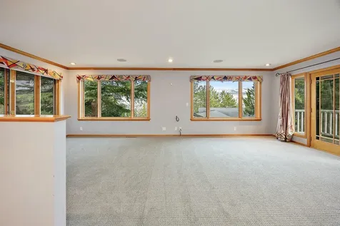 1482 Lilac Circle Ashland OR 97520