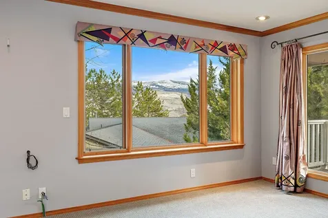 1482 Lilac Circle Ashland OR 97520