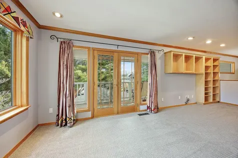 1482 Lilac Circle Ashland OR 97520