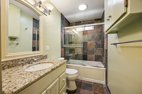 1482 Lilac Circle Ashland OR 97520