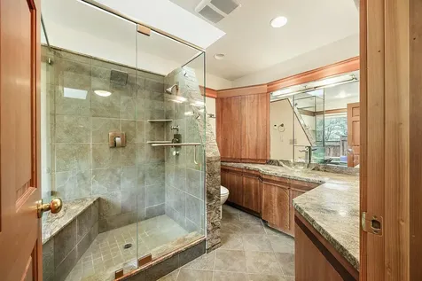 1482 Lilac Circle Ashland OR 97520