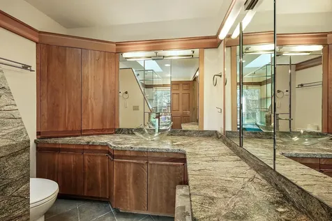 1482 Lilac Circle Ashland OR 97520
