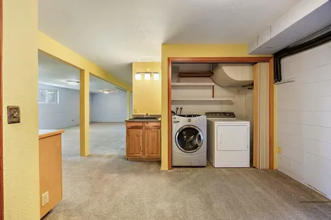 1482 Lilac Circle Ashland OR 97520